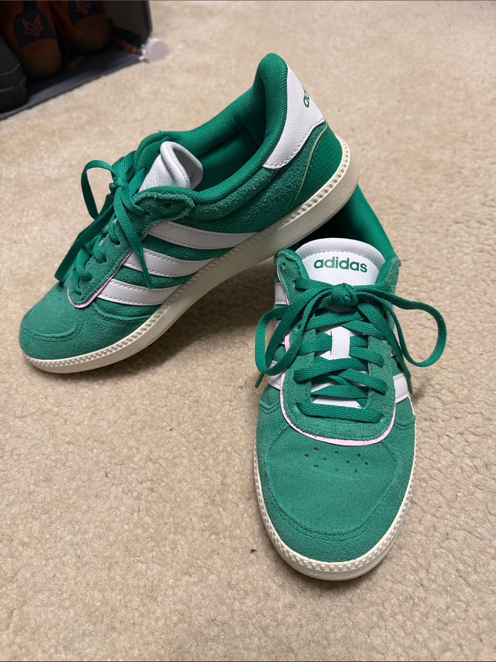 adidas Green and White Women's Sneakers Size 6.5 Tennis Shoes